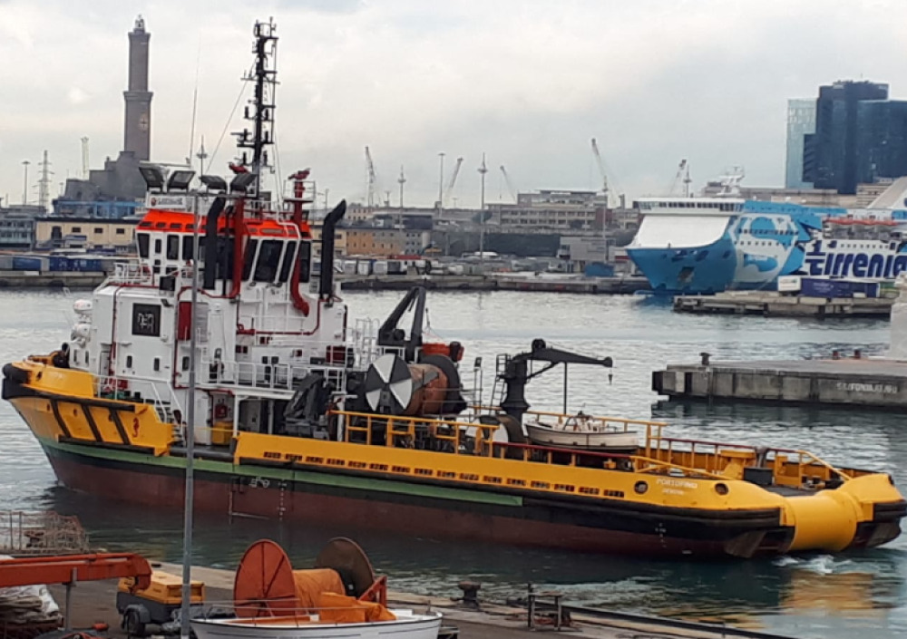 Leader in the harbour towage service